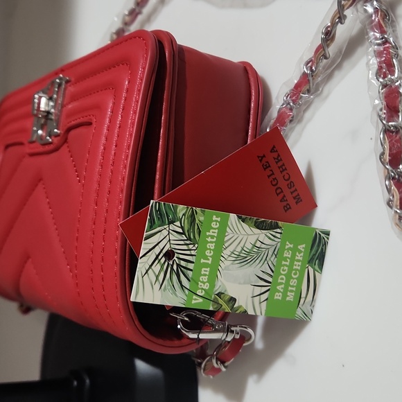 Badgley Mischka crossbody NWT - Picture 6 of 10